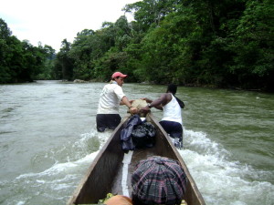 Elva Río Atrato, Colombia.